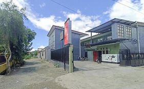 RedDoorz @ Waena Jayapura